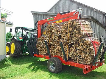 6t Rückewagen mit 5 Holzbündeln bei Familie Paulus aus der Oberpfalz